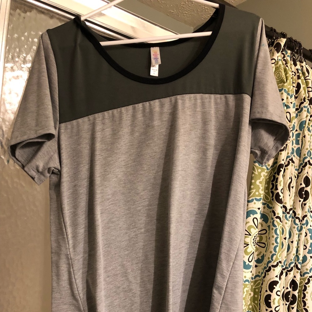 LuLaRoe Classic Tee